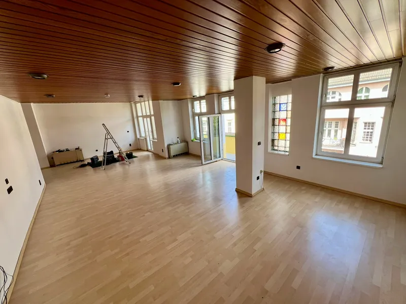 157 m², 4 Zimmer, 4. OG im Altbau in Berlin Neukölln — photo 1